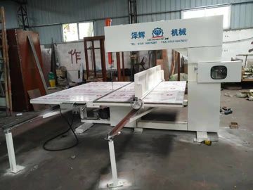 CNC Kontur Kesme Makinesi / Sünger Kesme Makinesi 1.74KW Kare Köpük Bloğu için